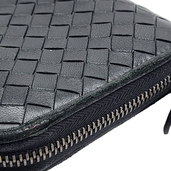 Bottega Veneta Intrecciato Leather Zip Around Wallet in Black - Picture 5 of 9